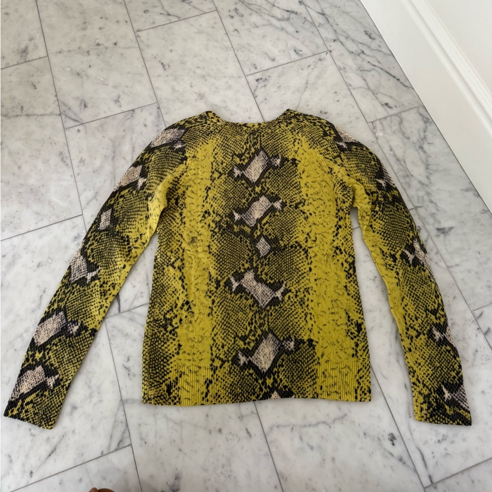 Equipment Reptile Print Sweater - Yellow and Black - Picture 4 of 4